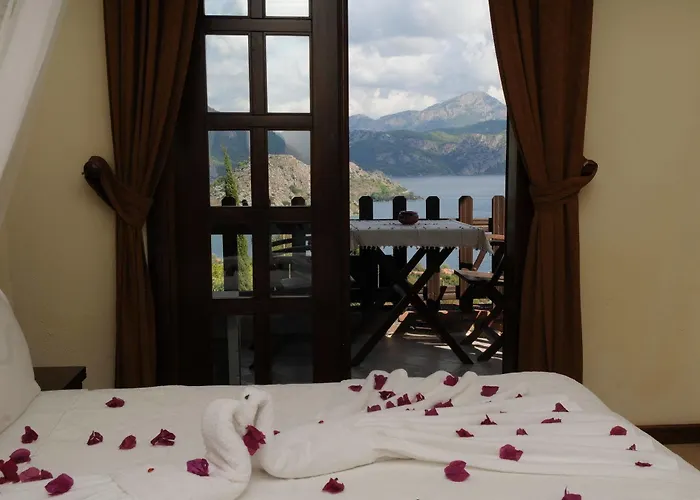 Loca ホテル セリミエ